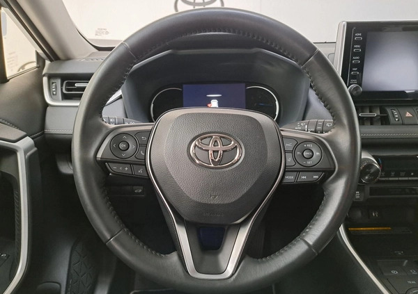 Toyota RAV4 cena 149900 przebieg: 42304, rok produkcji 2019 z Ińsko małe 466